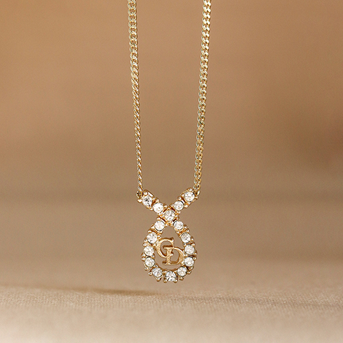 Christian Dior〈ヴィンテージジュエリー〉