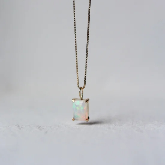 オパール  ネックレス | K10YG