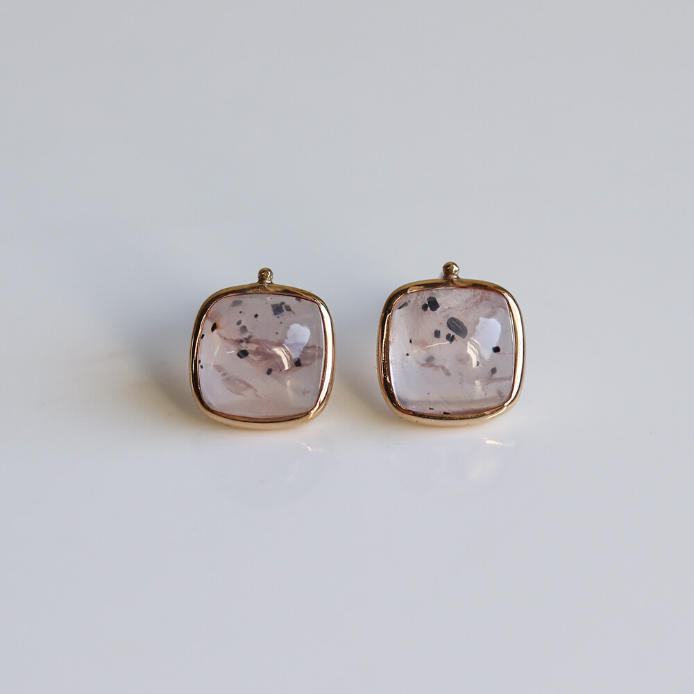 ドッティドピンククォーツ ピアス | K10YG