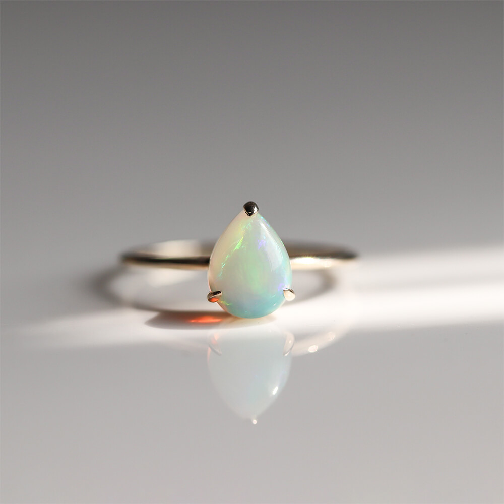オパール ペアシェイプ リング | K10YG