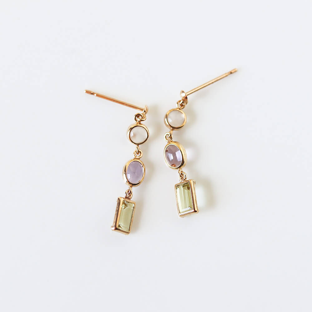 スリーストーン ピアス | K10YG〈Web限定〉