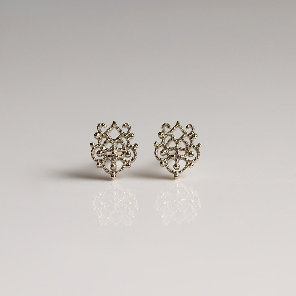ダイヤモンド レース ピアス | K10YG