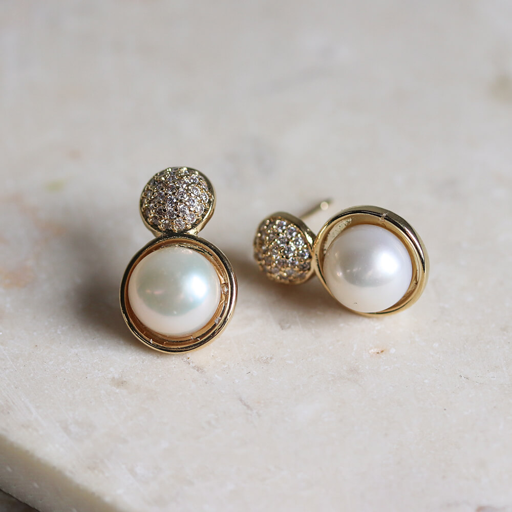 パール / クリスタル ピアス