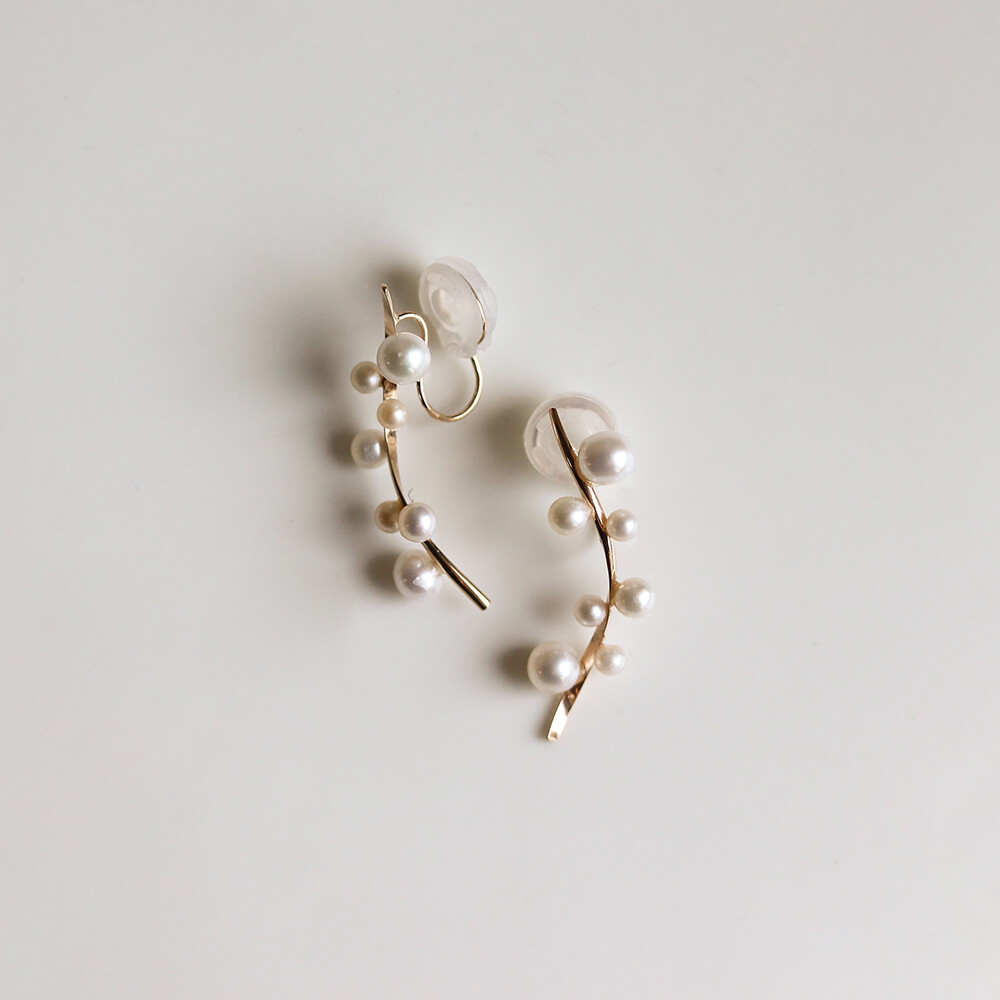 パール リリー イヤリング| K10YG
