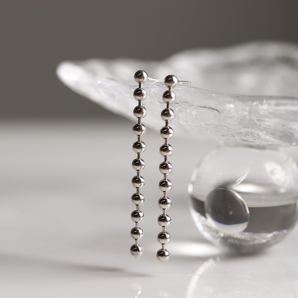 ボールチェーン ロング ピアス | SV925〈2025 SUMMER COLLECTION〉