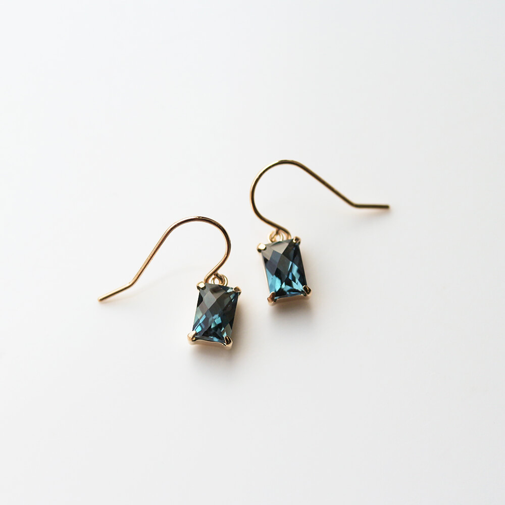 ロンドンブルートパーズ フック ピアス | K10YG〈Web限定〉