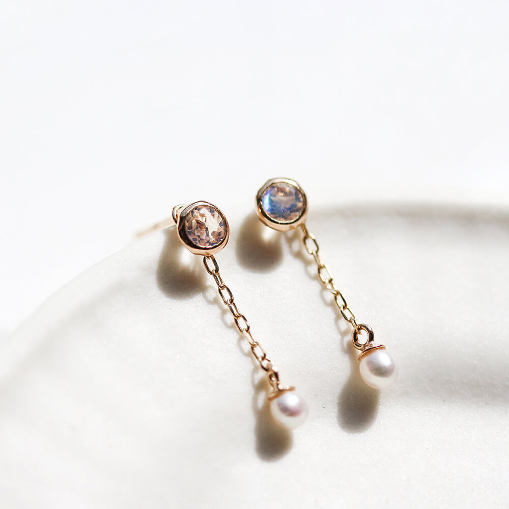 ロイヤルブルームーンストーン / パール ピアス | K10YG