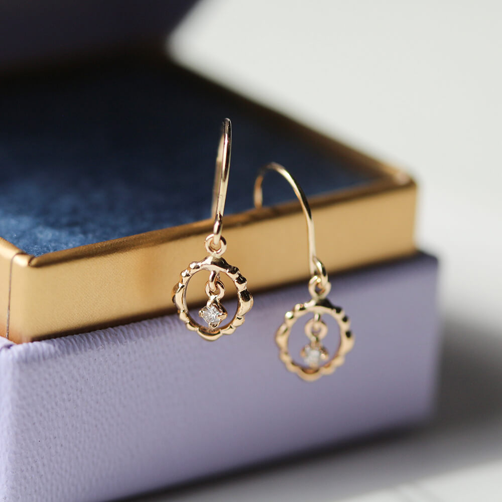 ダイヤモンド フック ピアス | K10YG〈Web/ルミネ有楽町店限定〉
