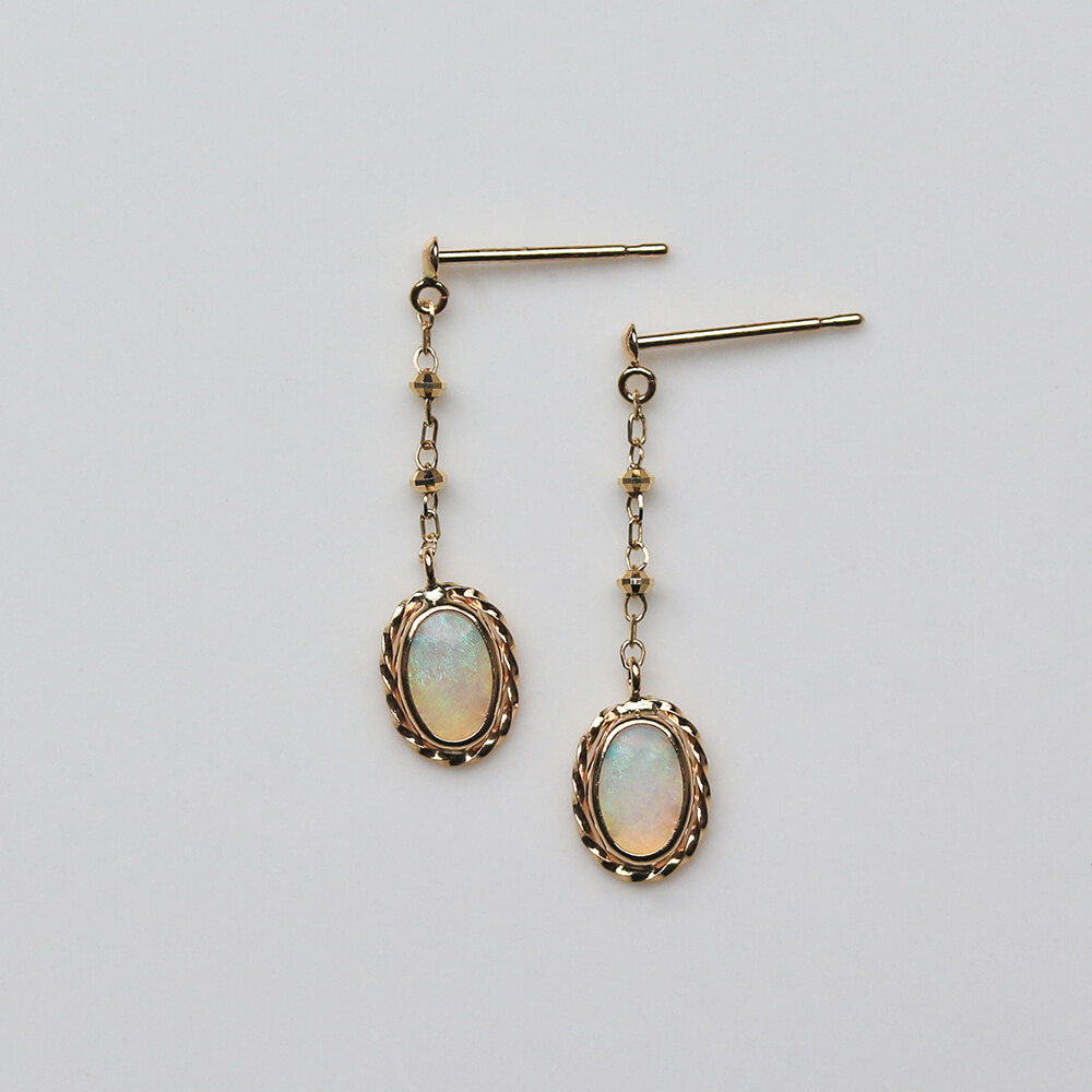 オーストラリア オパール ピアス | K10YG
