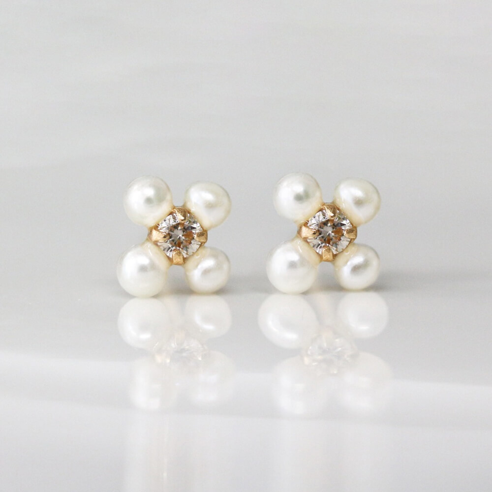 ダイヤモンド / パール フラワー ピアス | K18〈Web限定〉