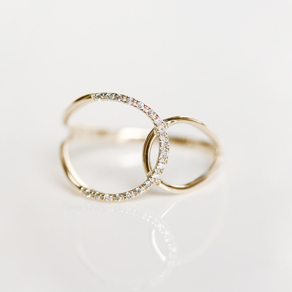 ダイヤモンド ハグ リング | K10YG 〈世界最小〉