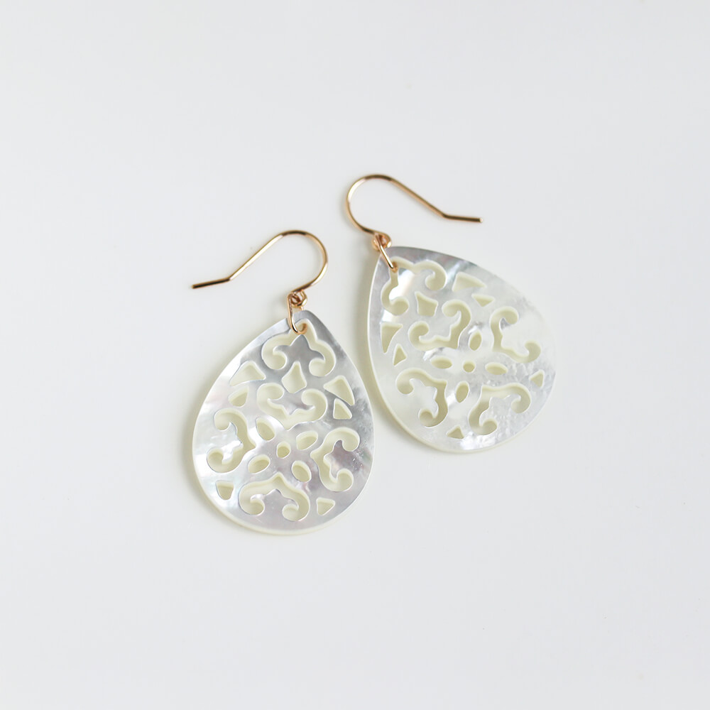 ゴールド シェル ピアス | K10YG〈Web限定〉