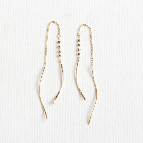 ゴールド ウェーブ ロング ピアス | K18