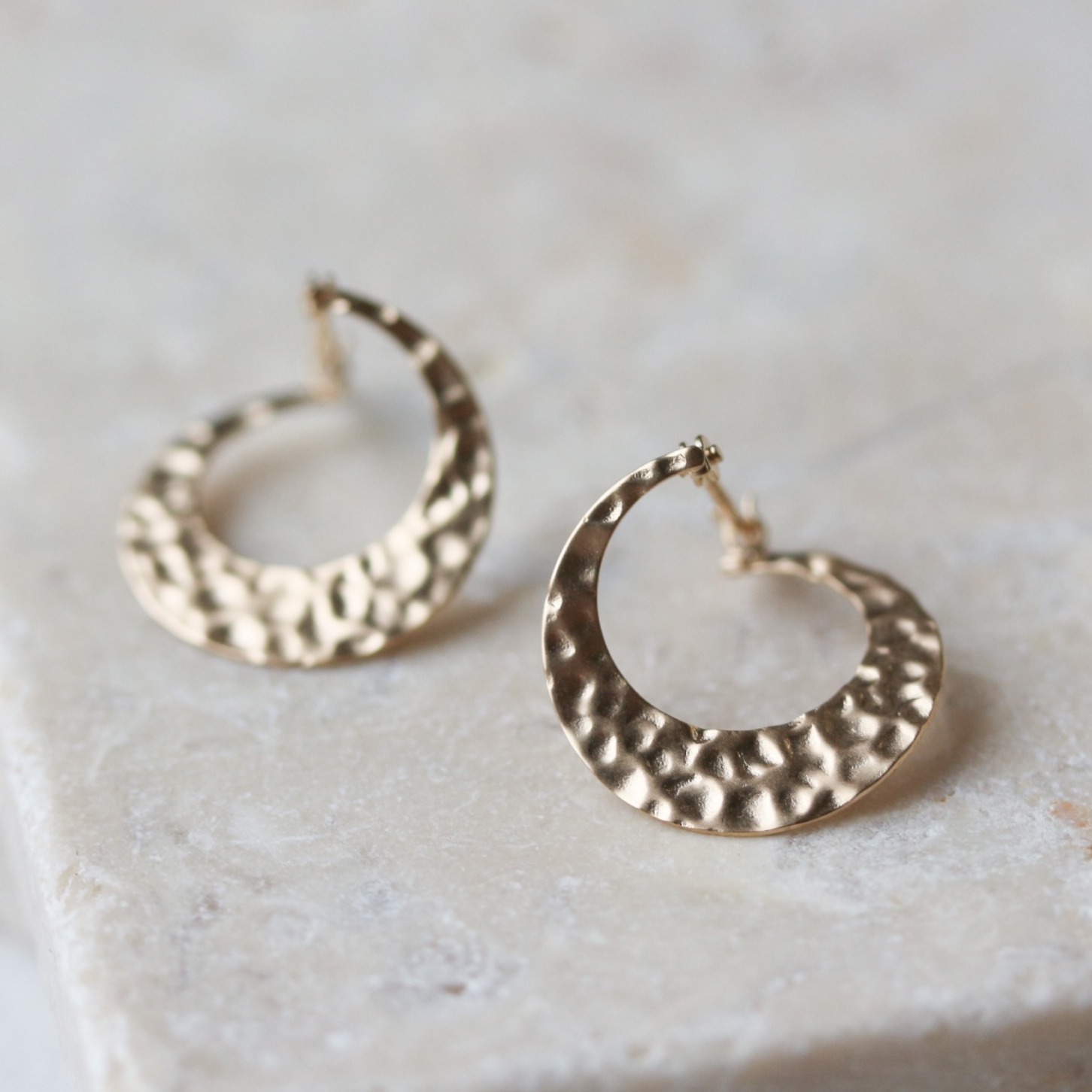 ゴールド ムーン スナップ ピアス | K10YG