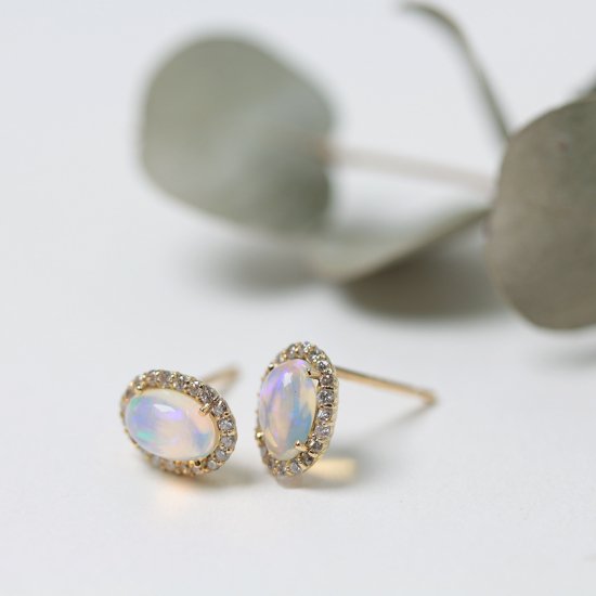 オパール / ダイヤモンド オーバル ピアス | K18