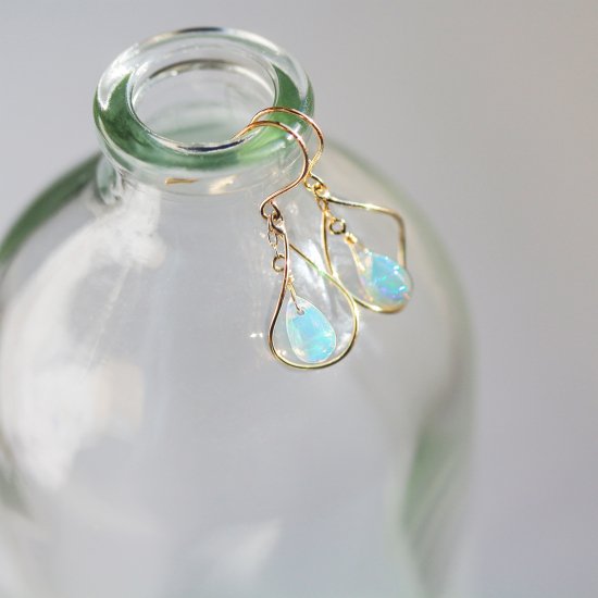 オパール フック ピアス | K18