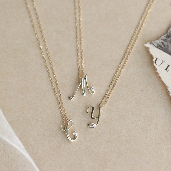 ダイヤモンド イニシャル ネックレス | K10YG