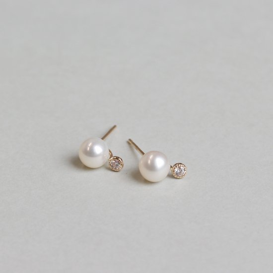 パール / キュービックジルコニア ピアス | K10YG