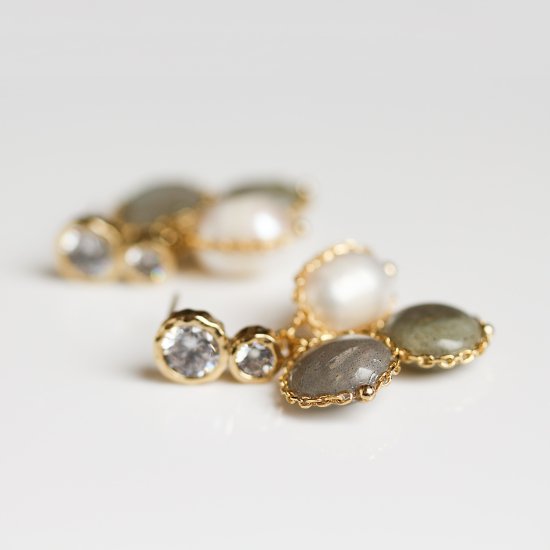 ラブラドライト / パール ピアス