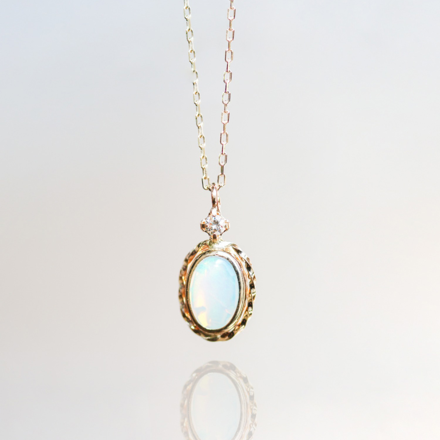 ダイヤモンド / オパール ネックレス | K10YG