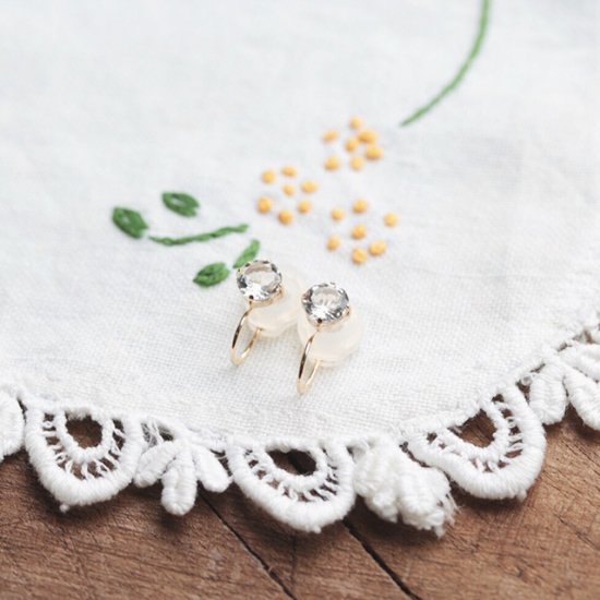 ホワイトトパーズ イヤリング | K10YG