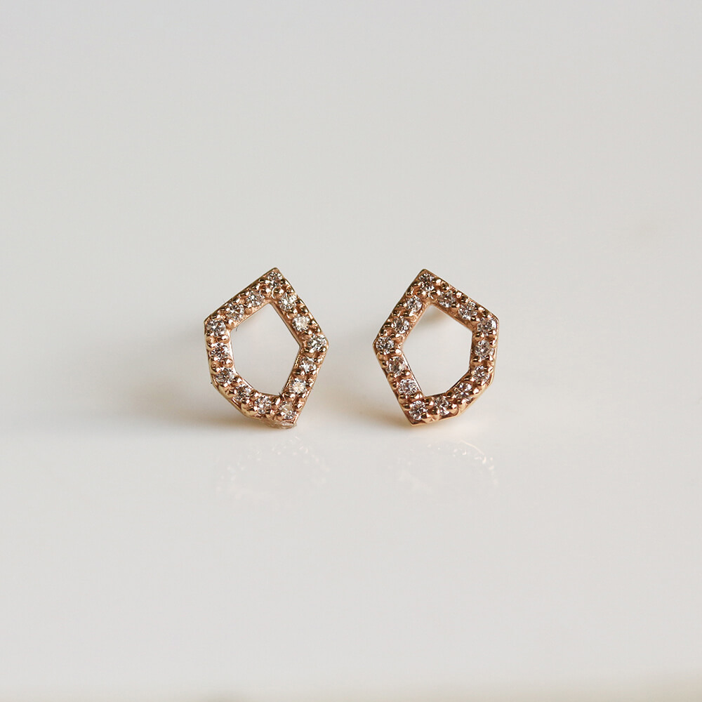 ダイヤモンド ピアス | K10YG 〈プラリネ〉〈世界最小〉