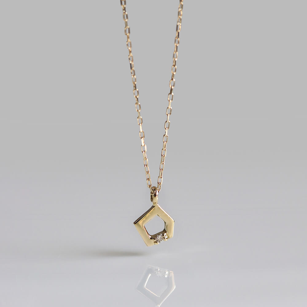 ダイヤモンド ペンダゴン ネックレス | K10YG